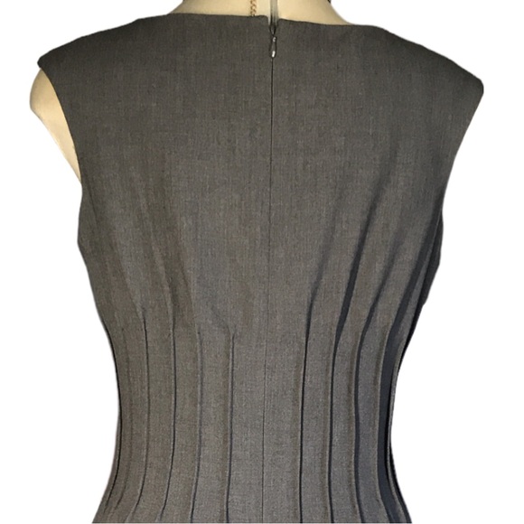CALVIN KLEIN Luxury Grey Elegant Sheath Sleeveless Dress Size 10 - Picture 10 of 15